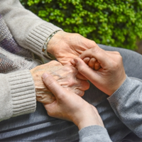 認知症だった人の遺言書は、相続割合の話し合いにおいてどう扱われる？